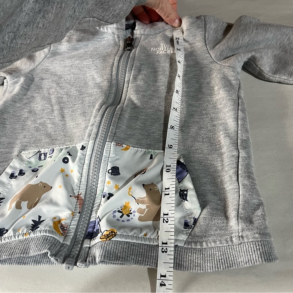 The North Face Kids Light Gray Hoodie Unisex 12-18 months - Picture 9 of 9